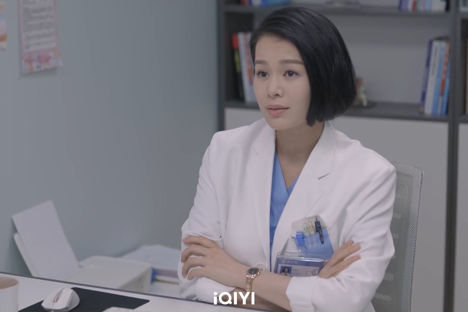 胡杏儿在《亲爱的生命》首次挑战饰演医生。