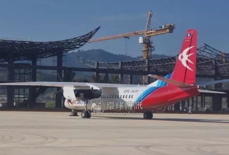 老挝博胶东鹏县国际机场昨日试飞成功