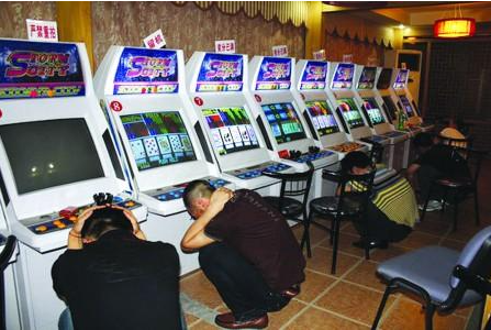 彩票站内藏赌博机 “营业”一天就被安徽淮南警方捣毁