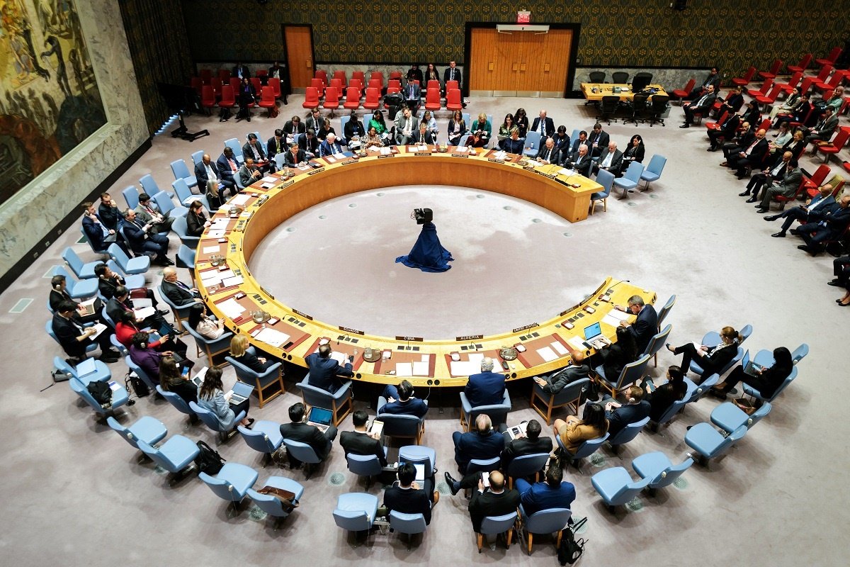 联合国安理会上周三（17日）在美国纽约的联合国总部举行会议，讨论关于近东救济工程处的。（图取自法新社）